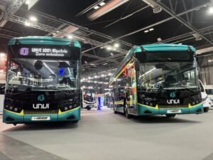 colectivos urbanos en marcha en tucuman