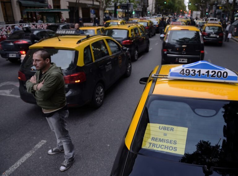 Cuánto se puede ganar por hora trabajando en Uber en Argentina