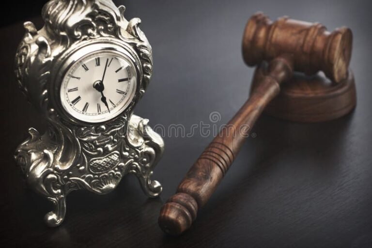 Cuánto tiempo demora en quedar firme una sentencia judicial