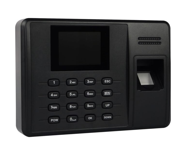 terminal de pago con tarjeta y reloj